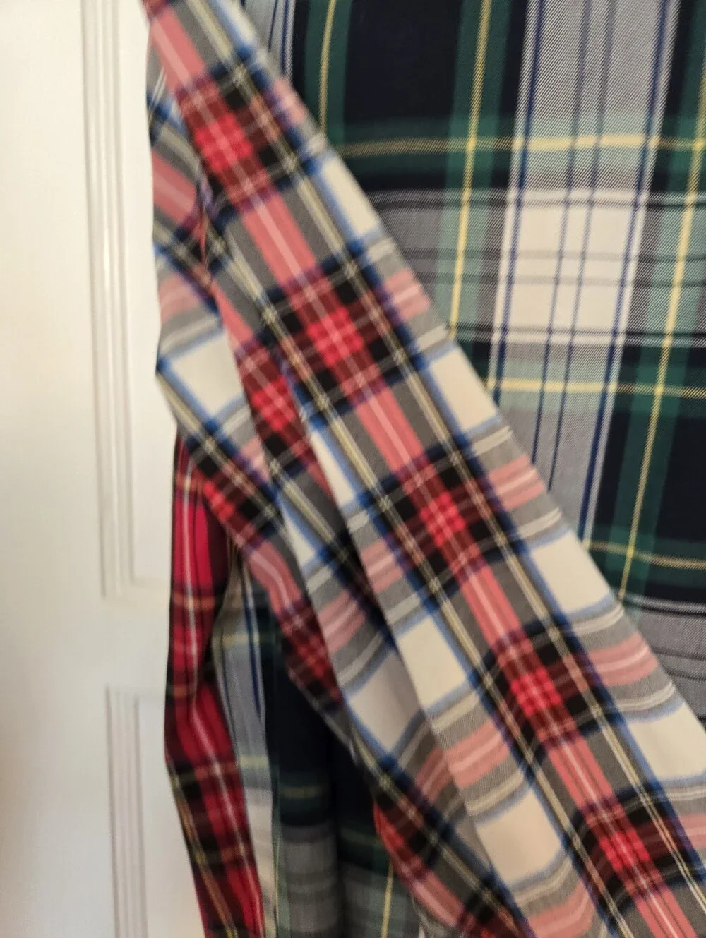 J Crew Button-Down Plaid Men’s Shirt - Red Multi Size Large